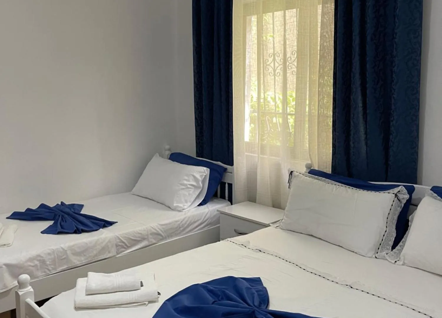 Aparthotel Vogue Rooms Golem  Albánie