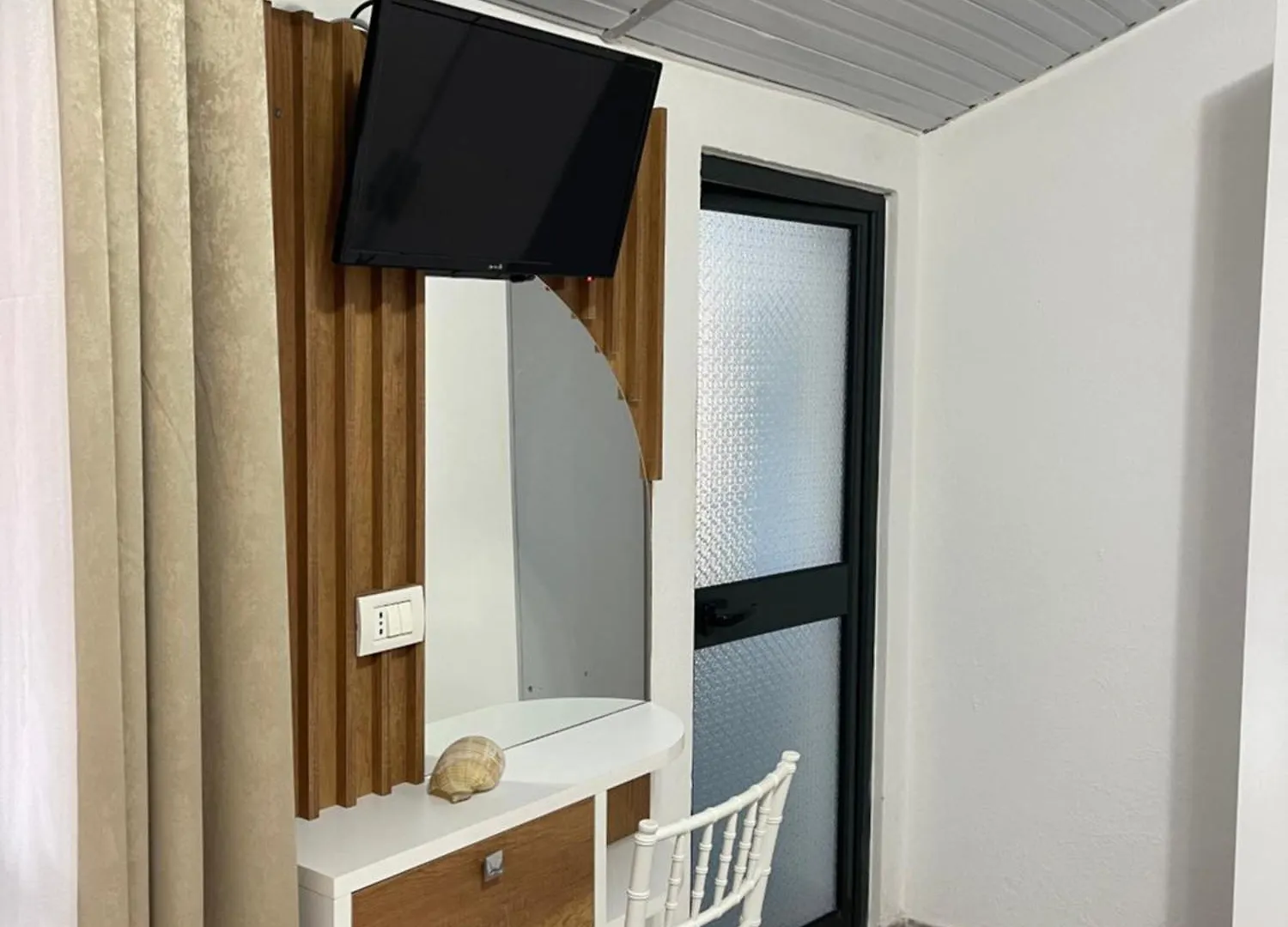 Vogue Rooms 格勒姆 阿尔巴尼亚