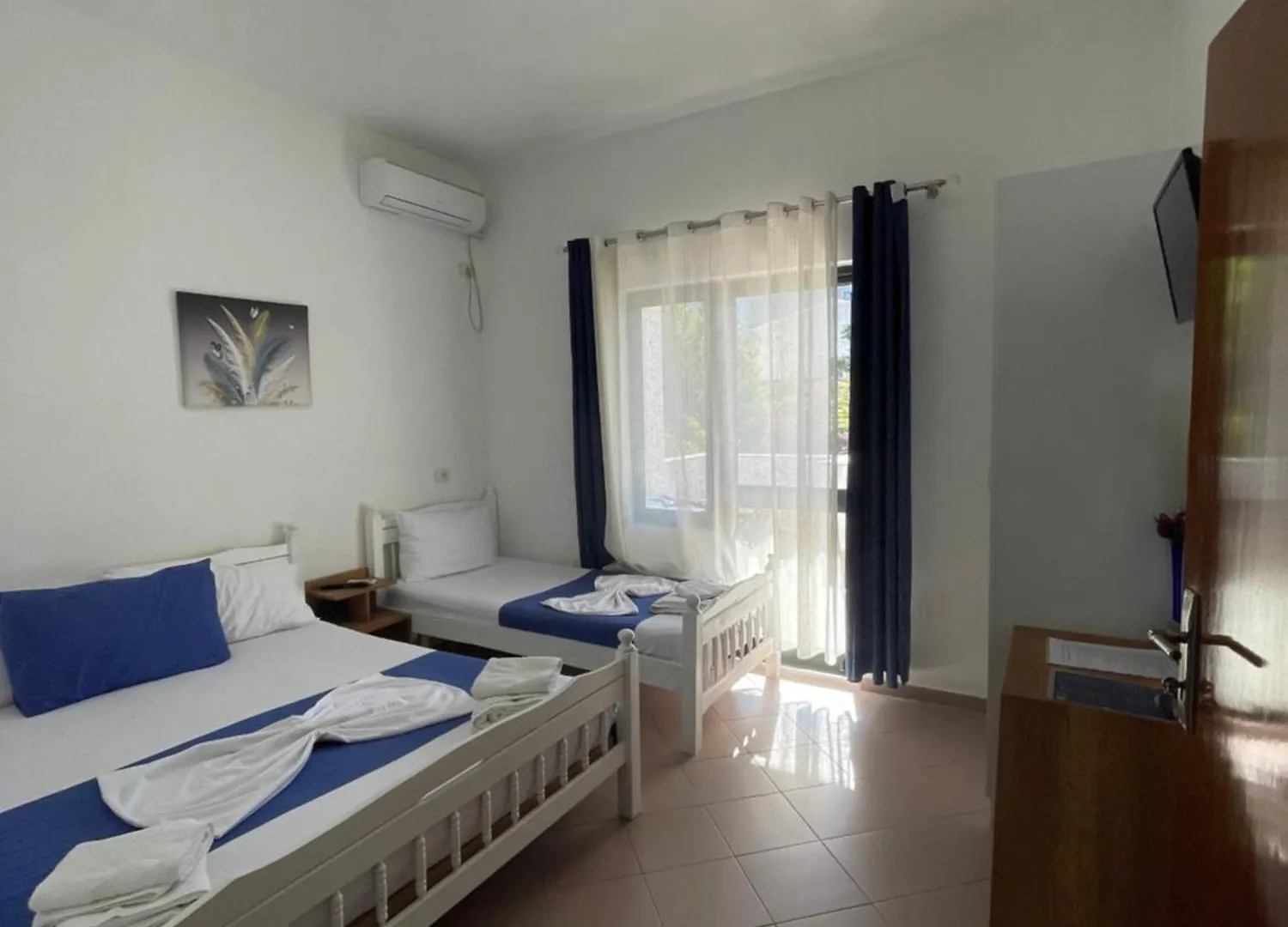 Vogue Rooms Golem  Golem (Tirana)